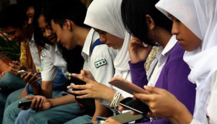 Why Facebook faces the MySpace graveyard in Asia