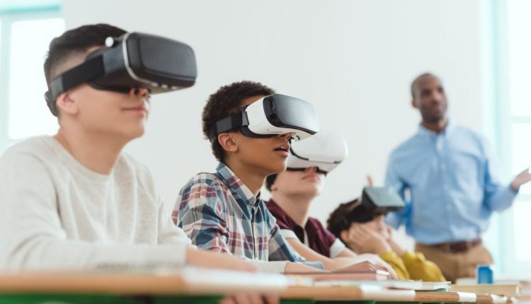 Microsoft wants to bring a VR curriculum to schools