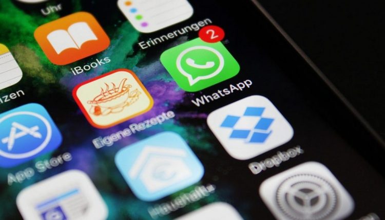 WhatsApp replaces a useful privacy feature in Groups