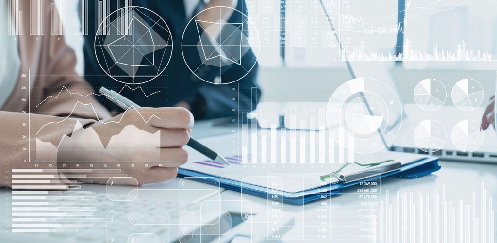 Using Key Risk Indicators for Enhanced Risk Predictions